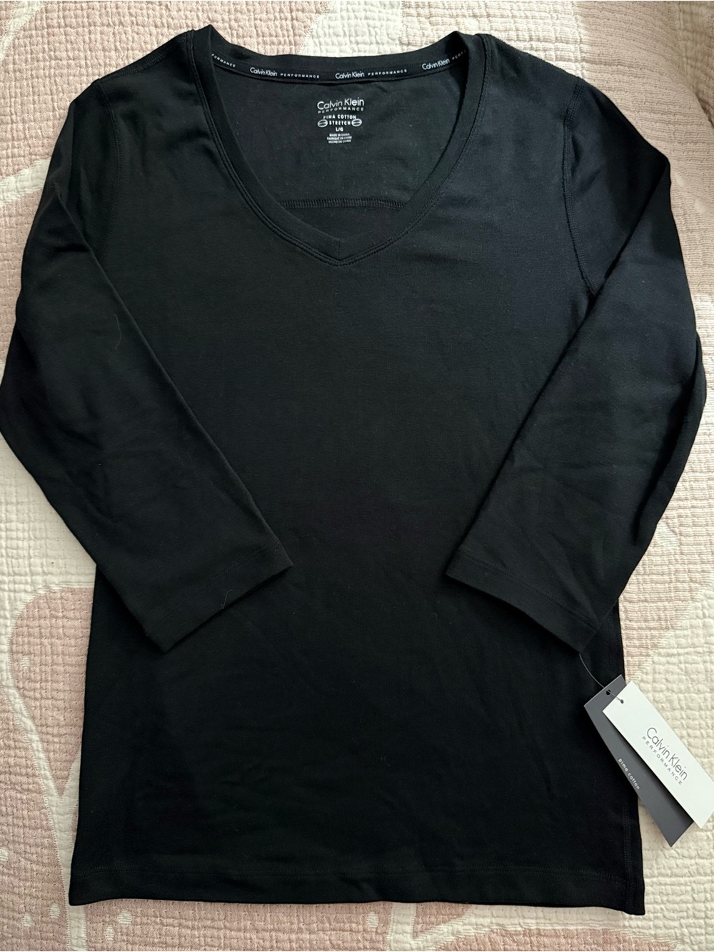 CALVIN KLEIN PERFORMANCE BLACK VNECK 3/4 SLEEVE PIMA COTTON TOP NWT